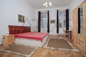 Pronájem zařízeného bytu 3+1, Praha 2 - Vinohrady, metro A Náměstí Míru